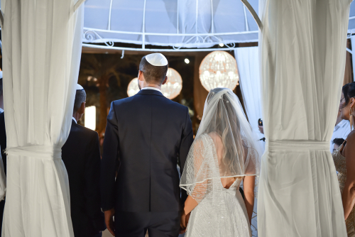 From Veil to Kittel: Exploring the Symbolism of Traditional Jewish Wedding Attire
