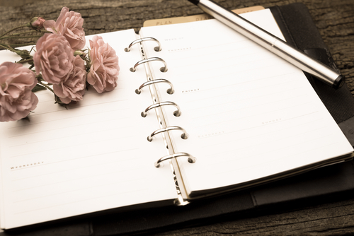 10 Essential Tips for Stress-Free Wedding Planning